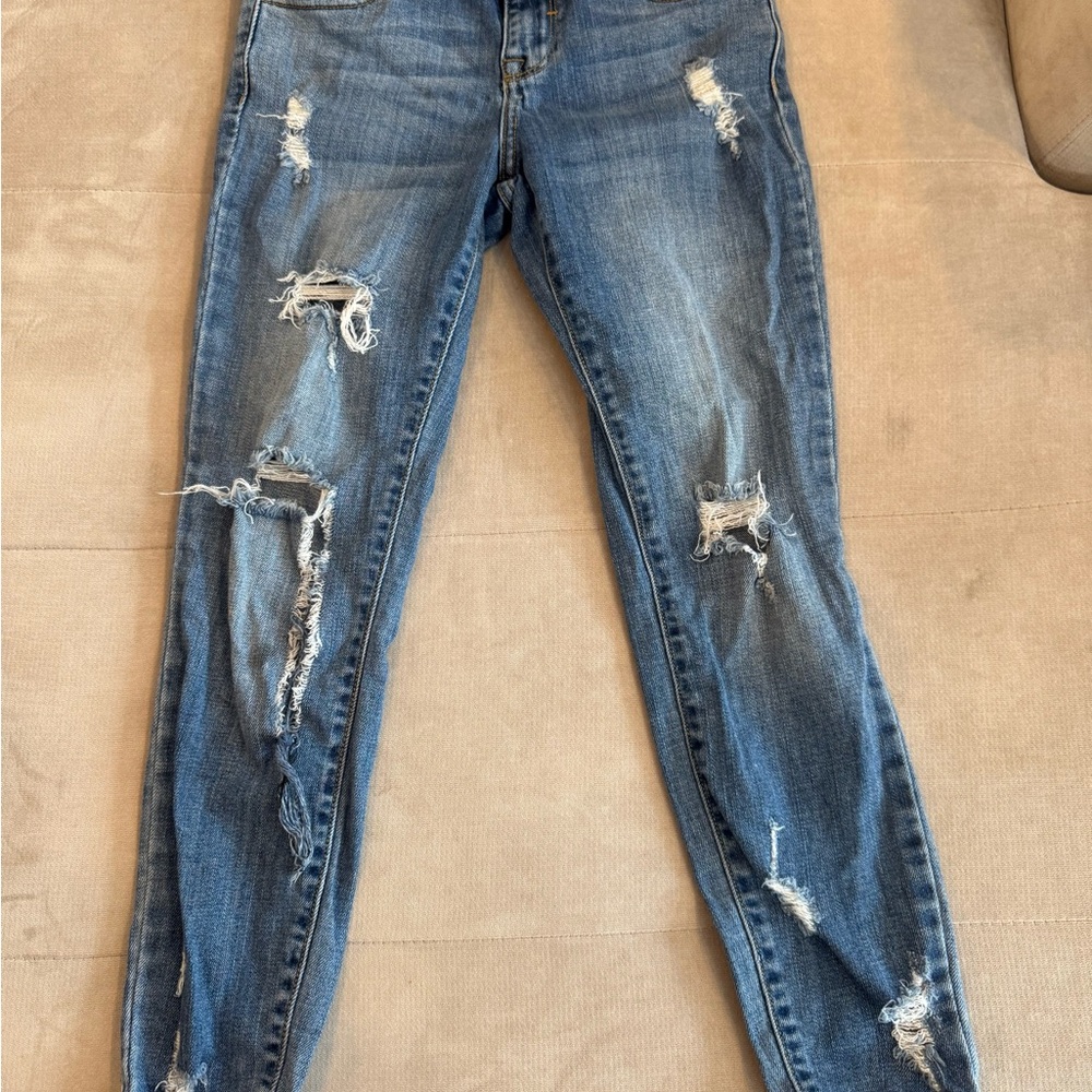 Stylish Blue Distressed Women's Jeans